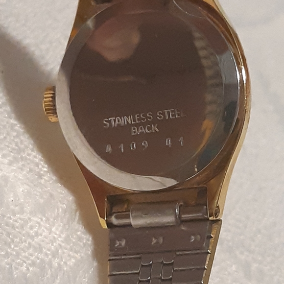 Womans Vintage Rodania Gold Tone Watch Length Is 7.5" Long - Picture 3 of 15